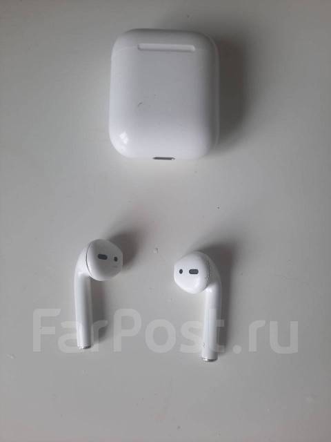 Наушники apple airpods 2, б/у, в наличии. Цена: 3 000₽ во Владивостоке