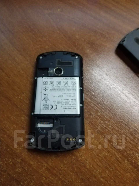 Sony Ericsson Live with Walkman. �/�, �� 8 ��, ������, 3G ����