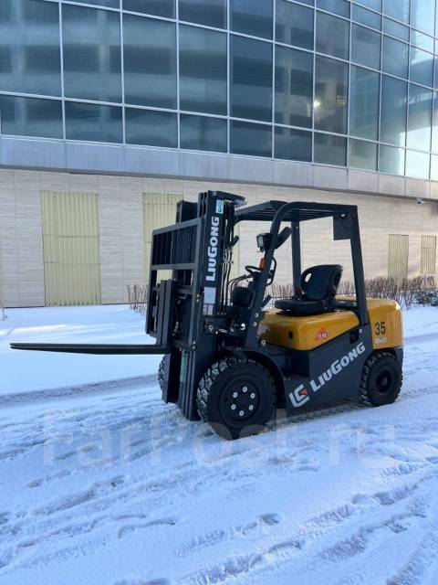 Услуги/аренда вилочного погрузчика 3.5т НДС во Владивостоке