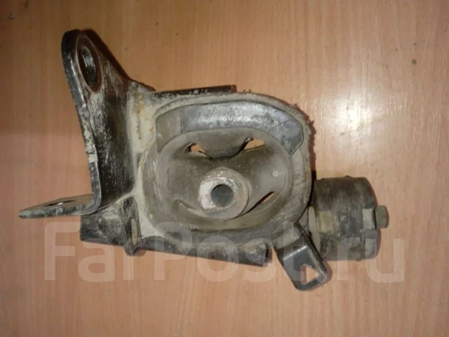 ����� ���� Toyota Corolla IX 123720D080 ����