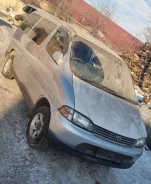 Toyota Granvia ����