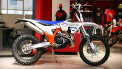 KTM 300 EXC Six Days. 300����. ��., ��������, ��� ������� ����