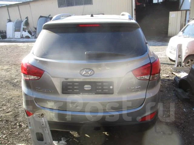 Hyundai Tucson. LM, D4HA ����