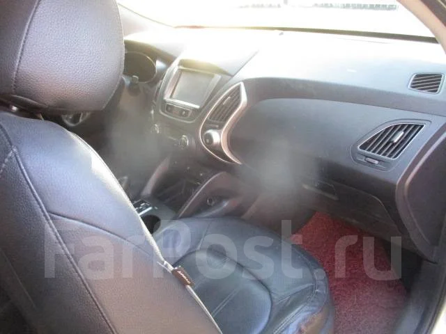 Hyundai Tucson. LM, D4HA ����