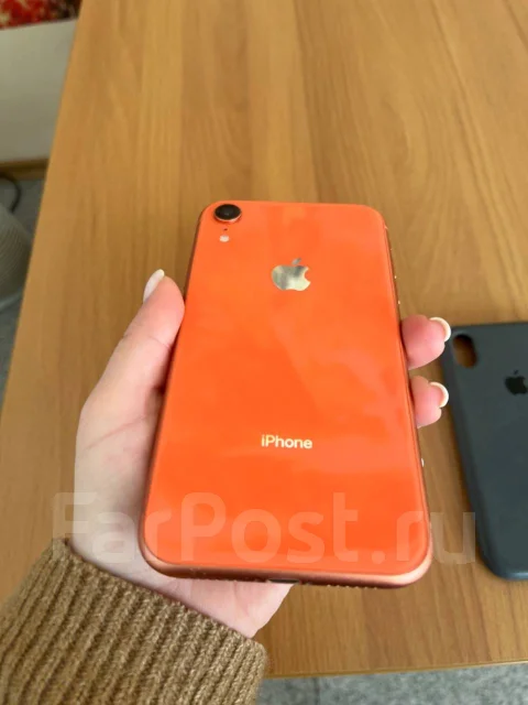 Apple iPhone Xr. �/�, 128 ��, 4G LTE ����