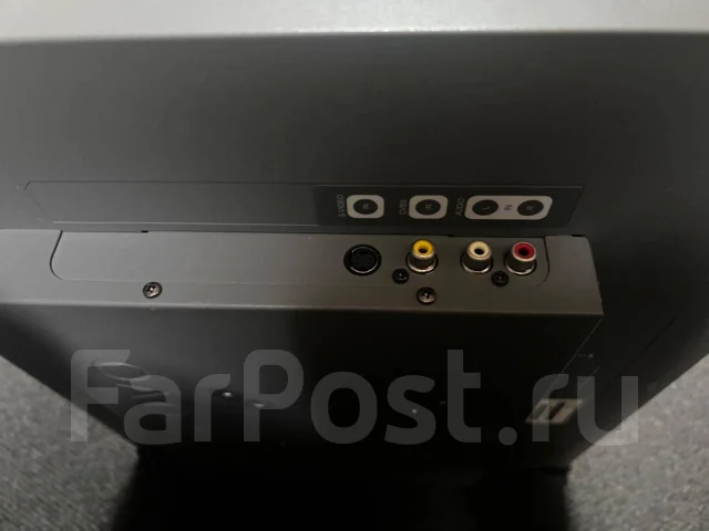 Neovo. 19" ����