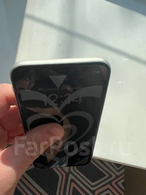 Apple iPhone 11. �/�, 64 ��, �����, 3G, 4G LTE, NFC ����