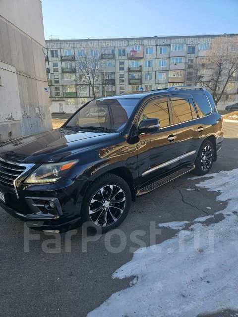 Lexus LX570. �������, 4wd, 5.7 (388��.�.), ������, 198 000����. �� ����