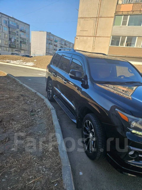 Lexus LX570. �������, 4wd, 5.7 (388��.�.), ������, 198 000����. �� ����