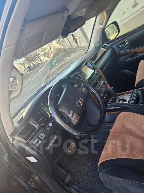Lexus LX570. �������, 4wd, 5.7 (388��.�.), ������, 198 000����. �� ����