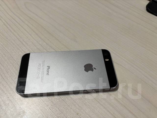 Продам айфон 5s, Apple iPhone 5s, серебристый, б/у, в наличии. Цена: 4 ...