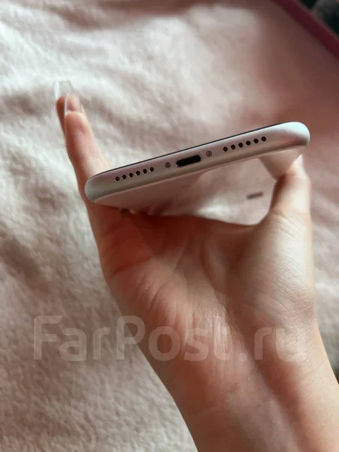 Apple iPhone Xr. �/�, 128 ��, �����, 3G, 4G LTE, NFC ����