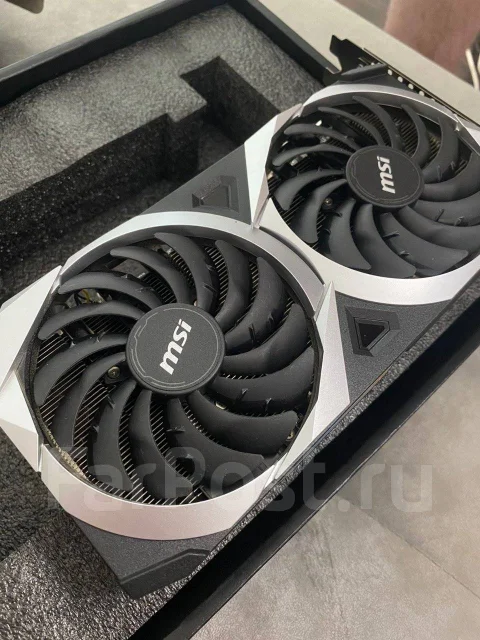 Radeon RX 6650 XT ����