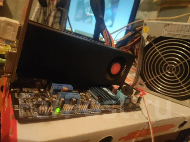 Radeon RX 550 ����