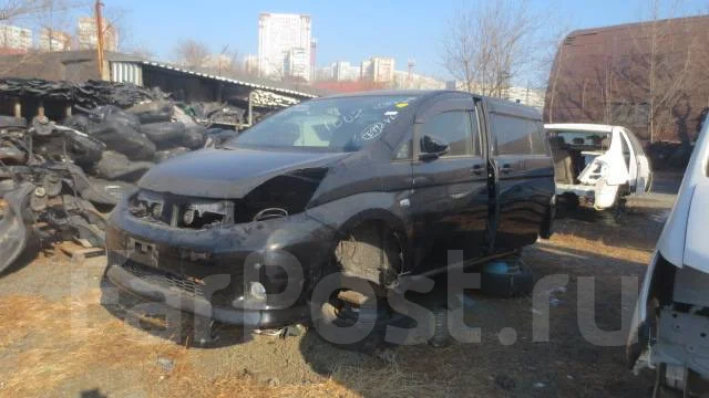 Toyota Isis. ZGM10, 2ZRFAE ����