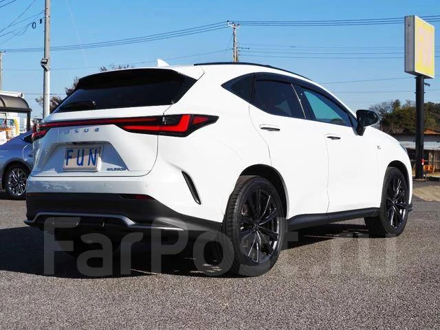 Lexus NX300h. ��������, ��������, 2.5 (190��.�.), ������, 16 000����. ��, �/�. ��� ����� �� ������������ ����