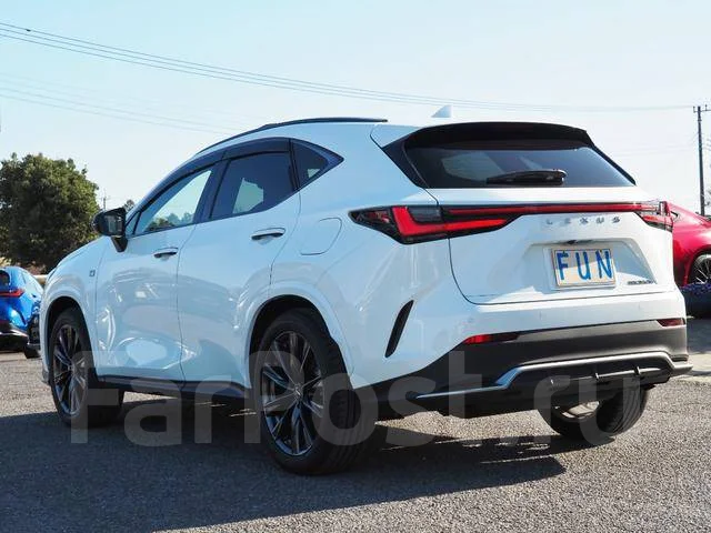 Lexus NX300h. ��������, ��������, 2.5 (190��.�.), ������, 16 000����. ��, �/�. ��� ����� �� ������������ ����