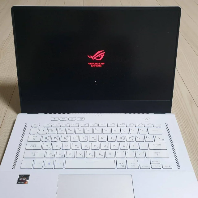 Asus ROG Zephyrus G15 GA503QR. 16", ��� 24 ��, ���� 1 000���, WiFi: 1, Bluetooth: 1. ��� ����� �� ������������ ����