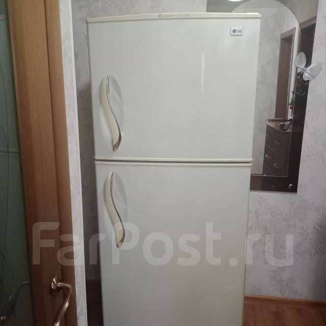Холодильник, б/у, в наличии. Цена: 4 000₽ во Владивостоке