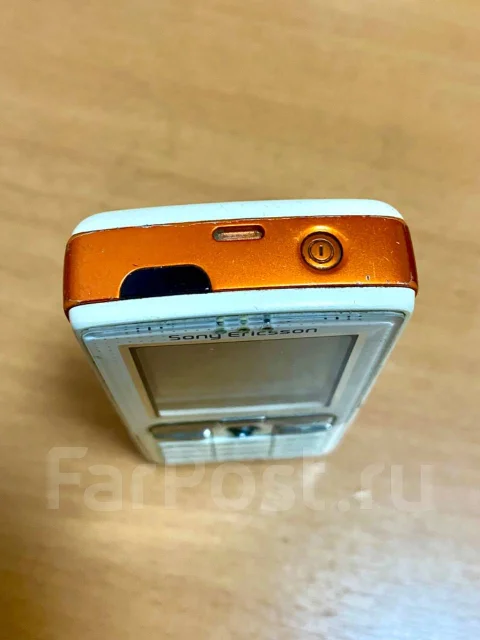Sony Ericsson Walkman W700i. �/� ����