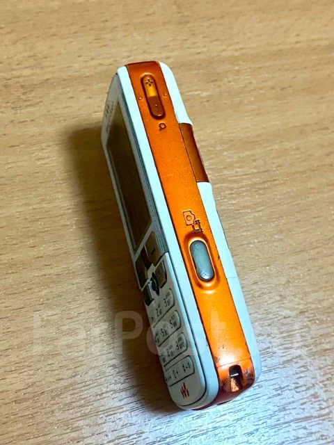 Sony Ericsson Walkman W700i. �/� ����