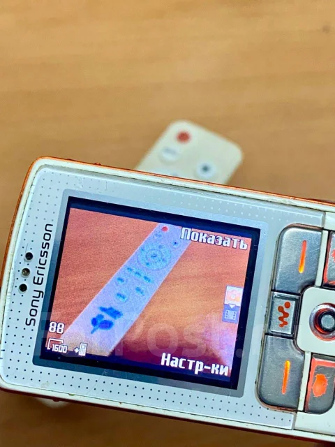 Sony Ericsson Walkman W700i. �/� ����