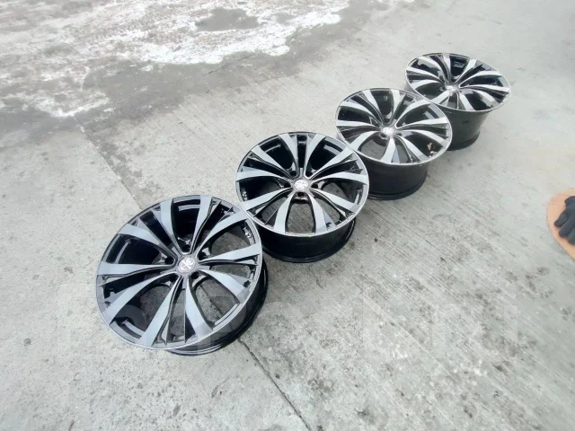 Mayors. 9.0x19", 5x114.3, ET43, �� 67���. ����