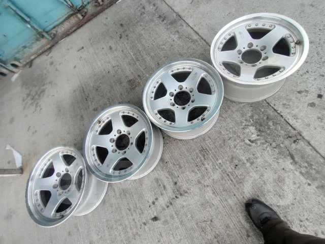 Vindeta Aero. 8.0x17", 6x139.7, ET22, �� 110���. ����