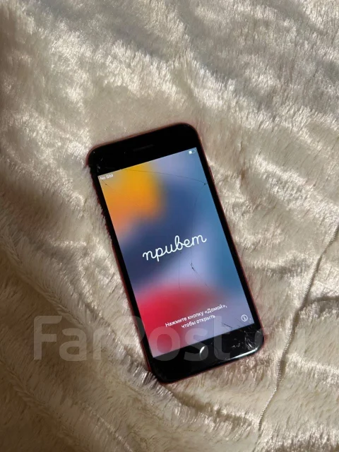 Apple iPhone 8. �/�, 64 ��, �������, 3G, 4G LTE, NFC ����
