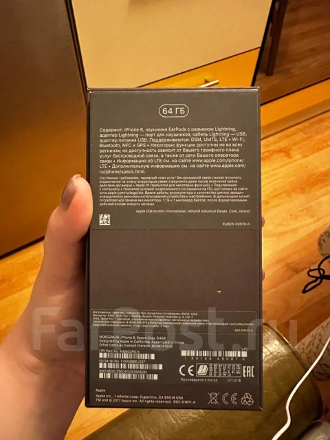 Apple iPhone 8. �/�, 64 ��, ������, 4G LTE ����