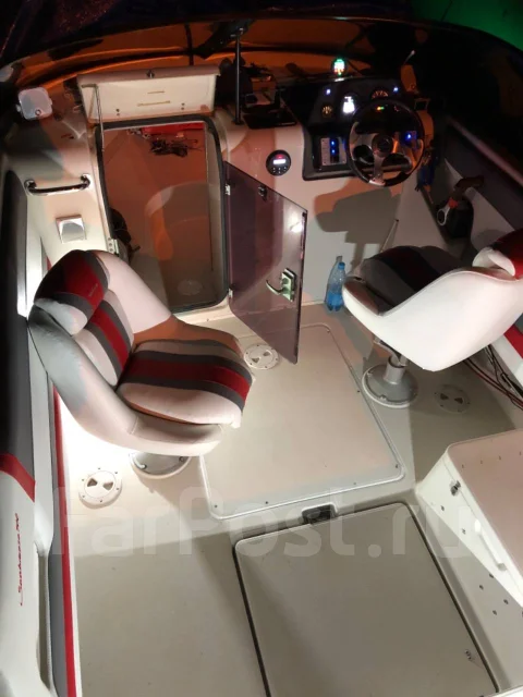 Nissan Seabreeze. 1992 ���, ����� 7��., ��������� ���������, 150��.�., ������ ����