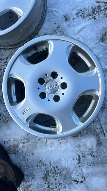 OZ Racing Hydra. 7.0x17", 5x114.3, ET45 ����