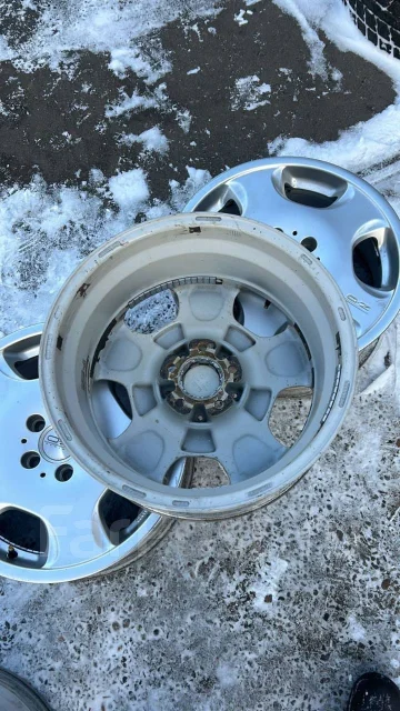 OZ Racing Hydra. 7.0x17", 5x114.3, ET45 ����