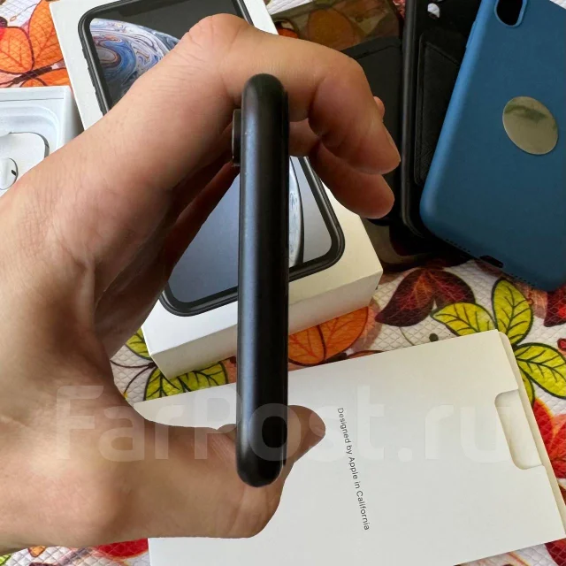 Apple iPhone Xr. �/�, 128 ��, ������, 4G LTE, ����������, NFC ����