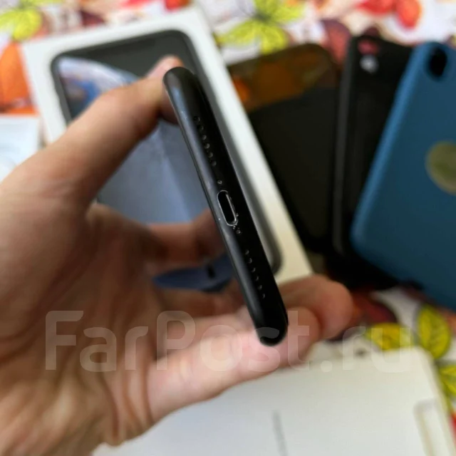 Apple iPhone Xr. �/�, 128 ��, ������, 4G LTE, ����������, NFC ����