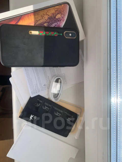 Apple iPhone Xs. �/�, 64 �� ����