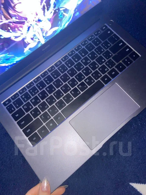 Huawei MateBook D 14. 14", 4����, ��� 8 ��, ���� 500���, WiFi: 1, Bluetooth: 1, ����������� �� 15��. ����