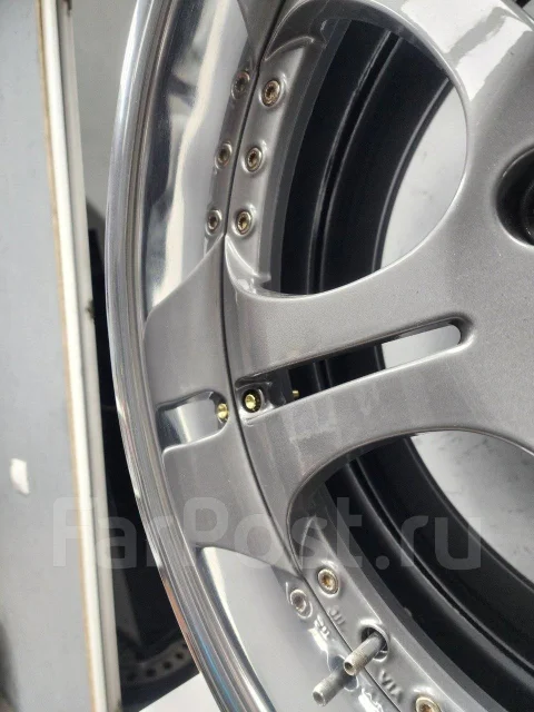 SSR Vienna. 10.0/9.0x19", 5x114.3, ET58/46, �� 72���. ����