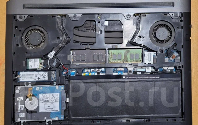 Dell. 17", 3,5����, ��� 16 ��, ���� 256���, WiFi: 1, Bluetooth: 1, ����������� �� 4��. ����