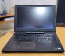 Dell. 17", 3,5����, ��� 16 ��, ���� 256���, WiFi: 1, Bluetooth: 1, ����������� �� 4��. ����