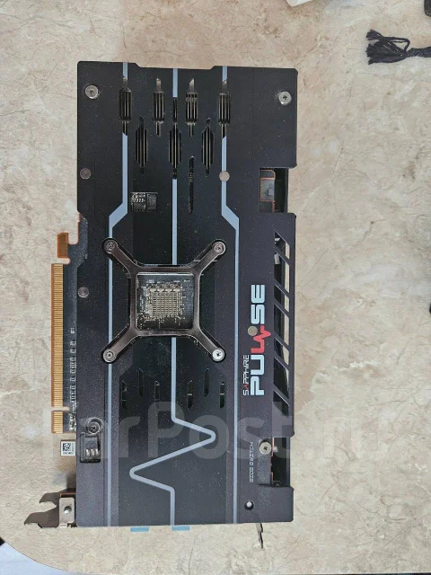 Radeon RX 5500 XT ����