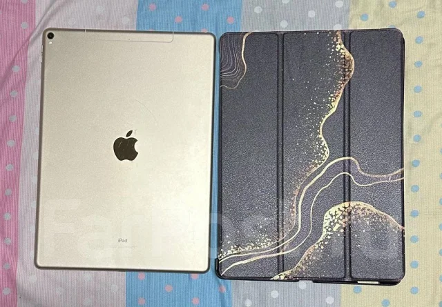Apple iPad Pro 12.9 2017. 12.2 ������, ������ 256 �� ����