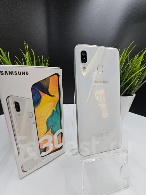 Samsung Galaxy A30. �/�, 64 ��, �����, 3G, 4G LTE, Dual-SIM, NFC ����