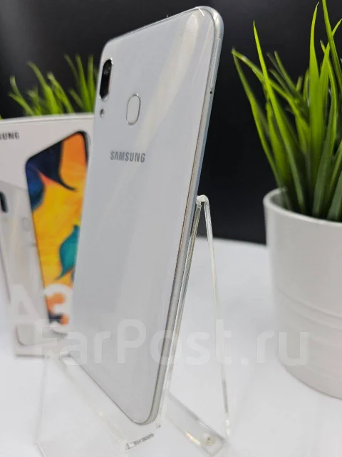 Samsung Galaxy A30. �/�, 64 ��, �����, 3G, 4G LTE, Dual-SIM, NFC ����