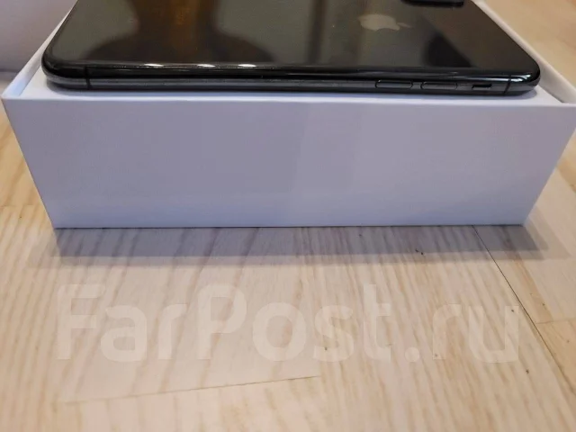 Apple iPhone X. �/�, 256 ��, ������, 4G LTE, NFC ����