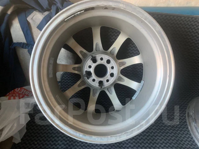 Work Emotion XD9. 7.5x17", 5x100, ET32 ����