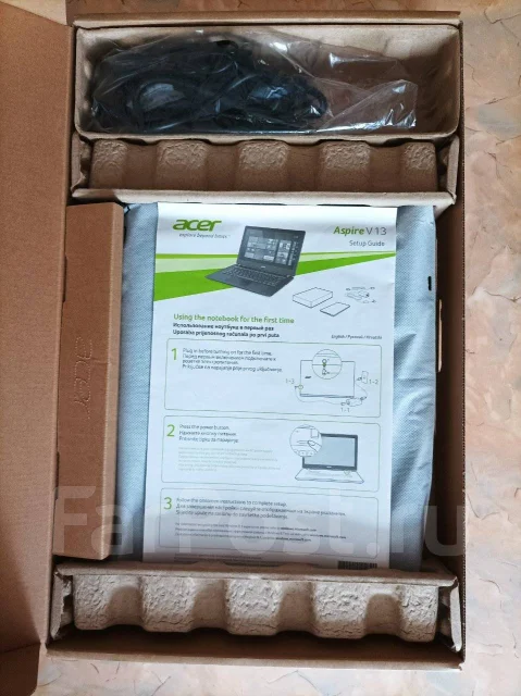 Acer Aspire V3-371. 13.3", 1,7����, ��� 6 ��, ���� 1 000���, WiFi: 1, ����������� �� 2��. ����