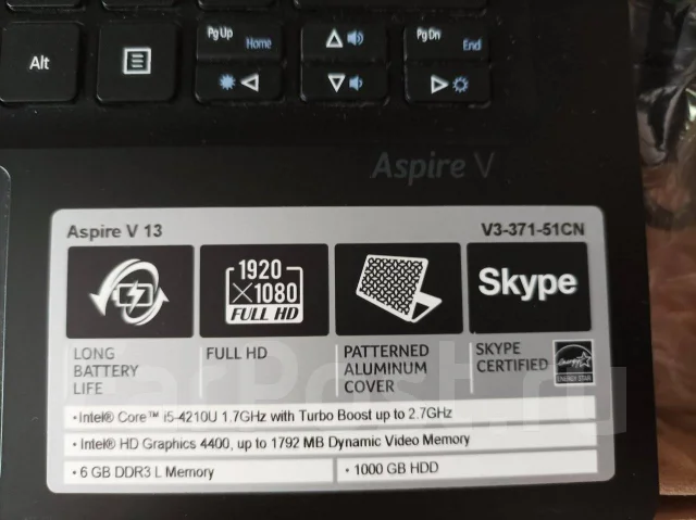 Acer Aspire V3-371. 13.3", 1,7����, ��� 6 ��, ���� 1 000���, WiFi: 1, ����������� �� 2��. ����