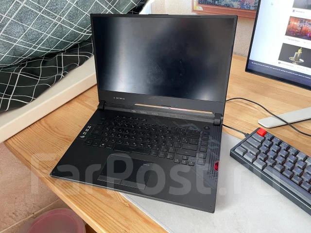 Asus ROG Strix G15. 15.6", 2,3����, ��� 16 ��, ���� 1 000���, WiFi: 1, Bluetooth: 1, ����������� �� 8��. ����