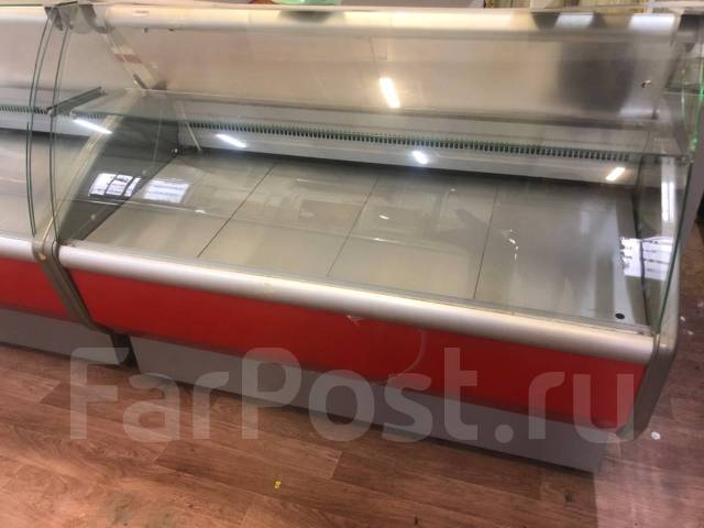 Продам охлаждающую витрину, б/у, в наличии. Цена: 27 000₽ во Владивостоке